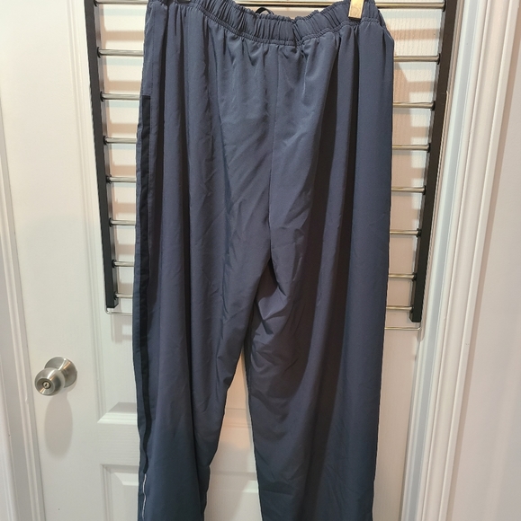 3/30$ men champion pants - Picture 4 of 5